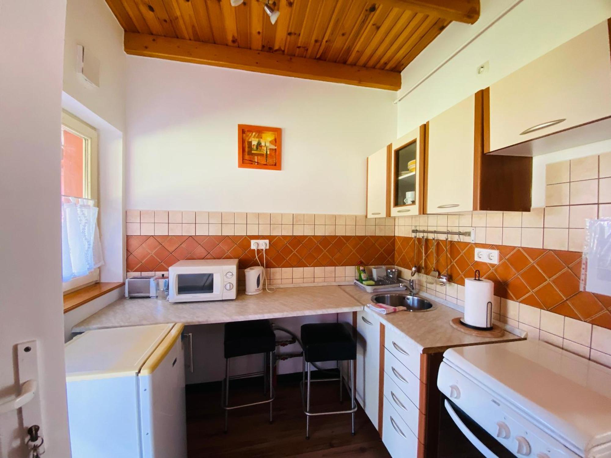 Borostyan Apartmanhaz Морахалом Экстерьер фото