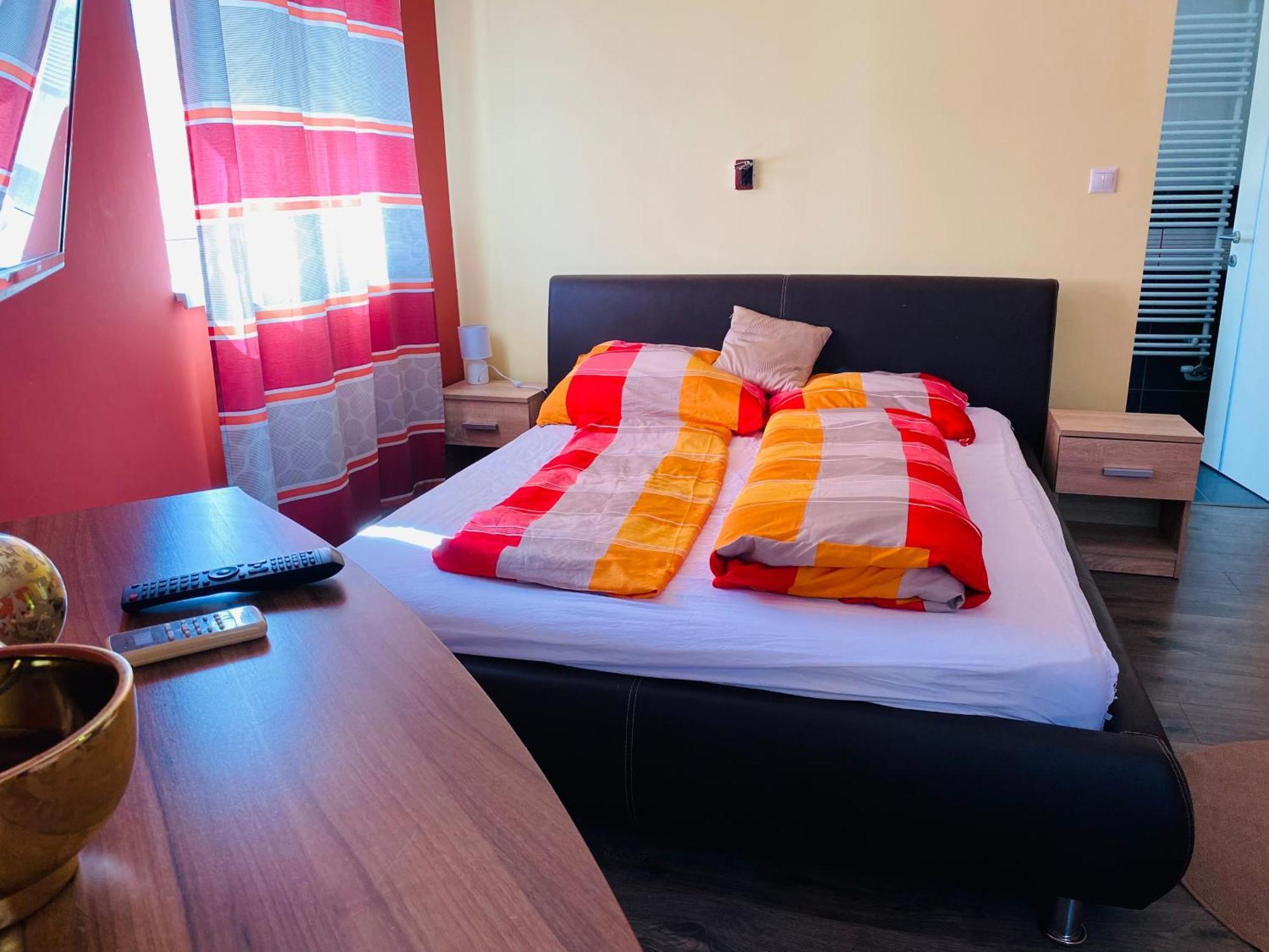 Borostyan Apartmanhaz Морахалом Экстерьер фото